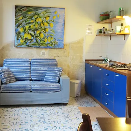 Lisola Apartment