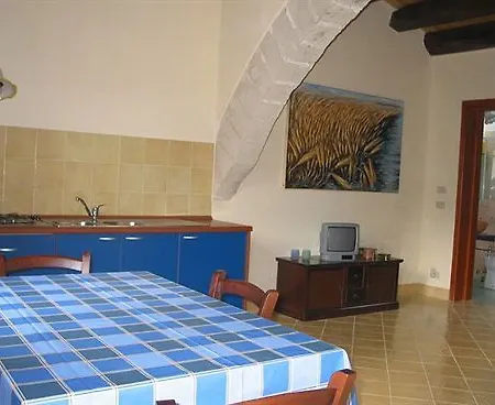 Lisola Apartment